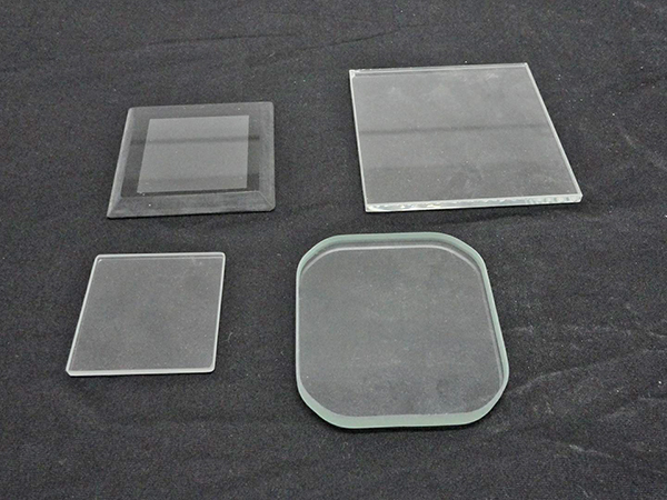 精加工东莞钢化玻璃